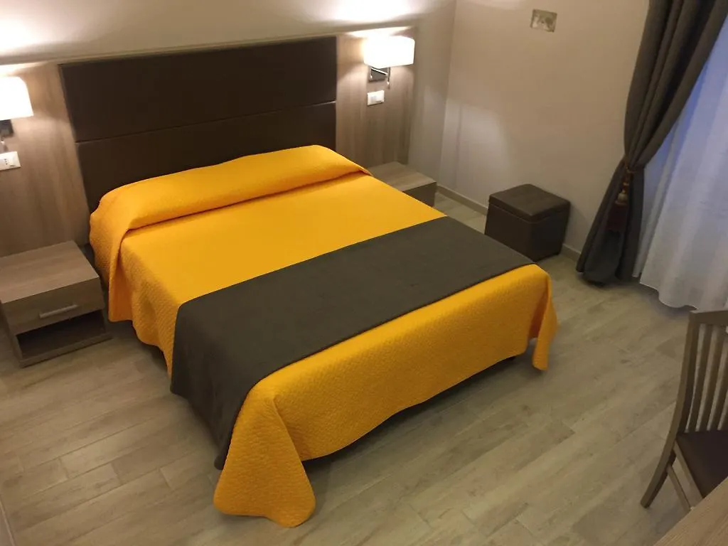 Archi Di Roma Guest House